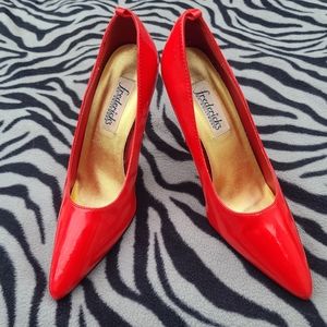 Frederick's of Hollywood 90s red heels 👠 size 9